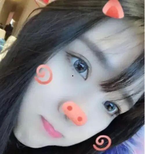 吃瓜网红照片不露脸女主,揭秘不露脸女主的吃瓜传奇